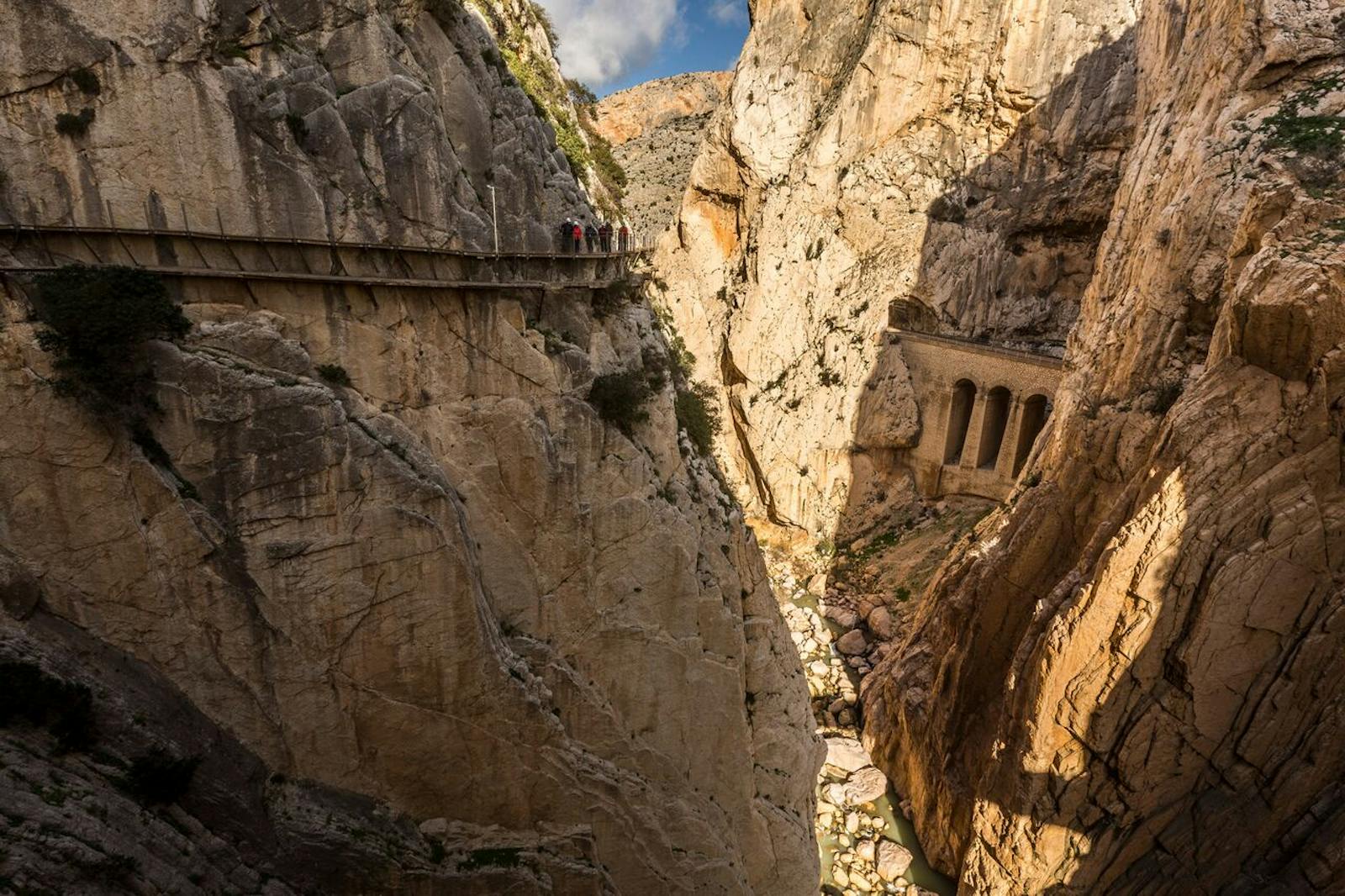 Widok z góry na Caminito del Rey